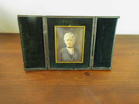 Antique Miniature Cased Painting Of A Bejeweled Lady 1920s Leather Travel Case