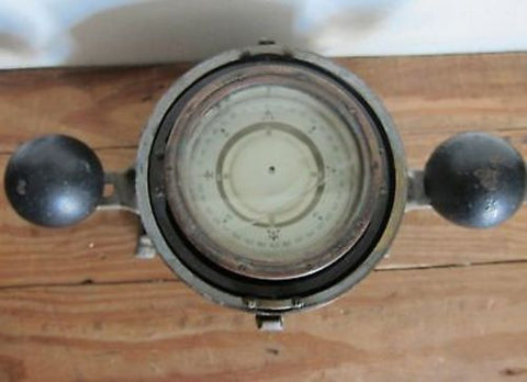 WW2 Brass Nautical Compass by C G Conn - Yesteryear Essentials
 - 1