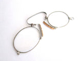 Vintage Pince Nez Glasses with Leather Case - Yesteryear Essentials
 - 6