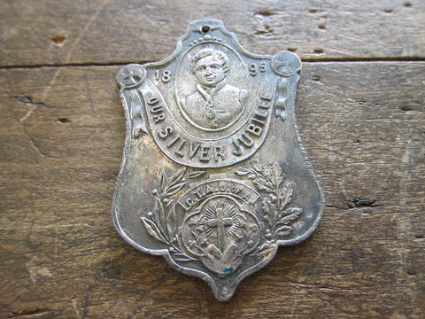 Temperance Movement 1895 Silver Jubilee CTAU of A Medal - Yesteryear Essentials
 - 1