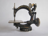 Antique Sewing Machine by Willcox and Gibbs Sewing Machine Co - Yesteryear Essentials
 - 7