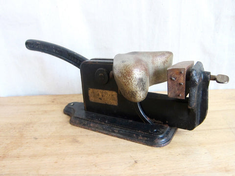 Vintage Dr Scholls Arch Fitter Shoe Making Machine - Yesteryear Essentials
 - 1