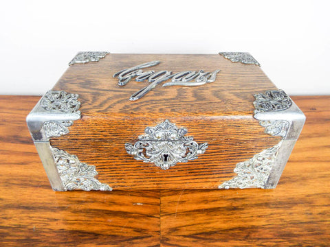 Antique Oak Engraved Humidor Cigar Case - Yesteryear Essentials
 - 1