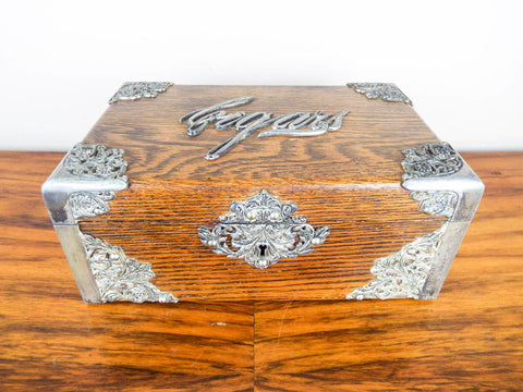 Antique Oak Engraved Humidor Cigar Case - Yesteryear Essentials
 - 1