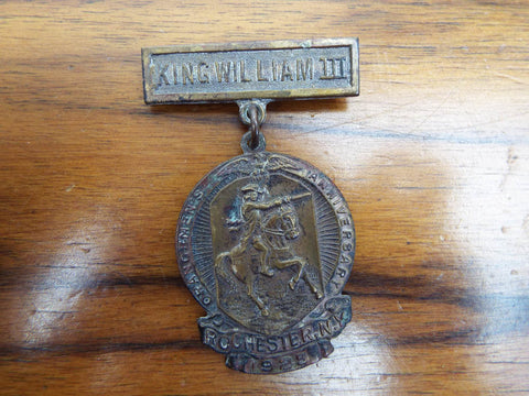 Vintage Religious Orange King William III Medal 1925 Pinback Rochester Baction